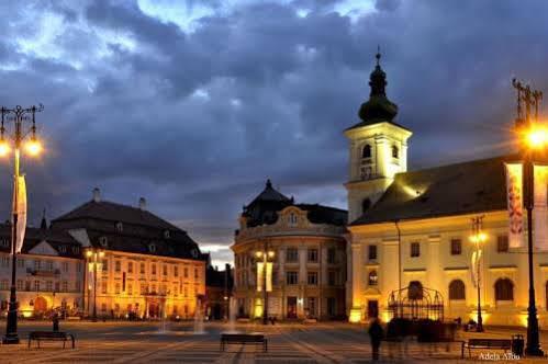 Studio Piata Mare Sibiu Exteriér fotografie